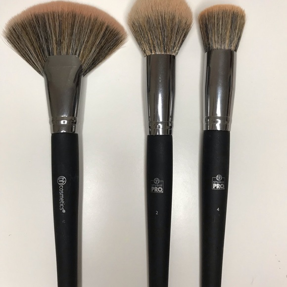 Face Brushes - Picture 2 of 8